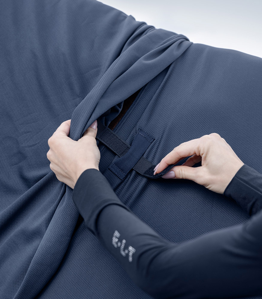 Waldhausen Ice Layer Halsteil nachtblau | Halsteil für Kühldecke